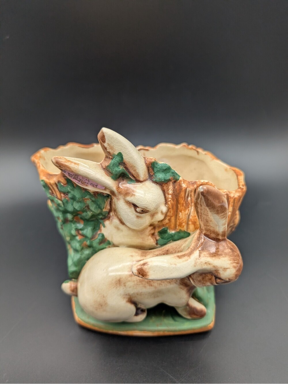 McCoy USA Pottery 3D Rabbit Bunnies Stump Planter Brown Beige Colors Vintage